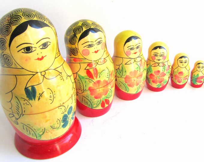 Vintage Folk Art Nesting Russian Doll Etsy