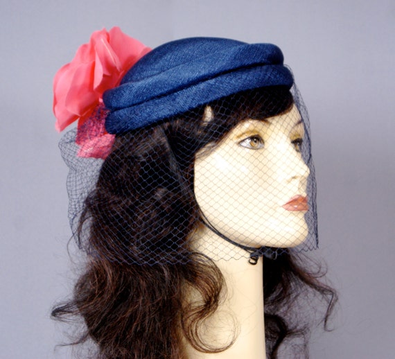 1940s Style Veiled Turban Pillbox Hat with Carnat… - image 3
