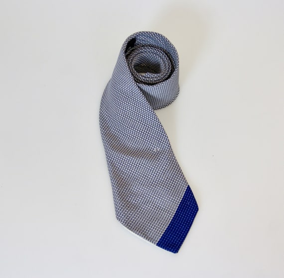 CHANEL Paris Cravate, 1990s 100% Silk Necktie