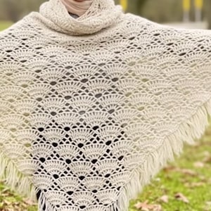 Easy Triangle Shawl Pattern, Crochet Shawl Pattern, Beginner Shawl Pattern PDF