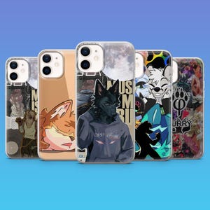 Puede incluir: Cinco fundas transparentes para smartphone con diversas ilustraciones gráficas de personajes animales antropomórficos. Los diseños incluyen un lobo con sudadera, una cabeza de zorro y patrones tipo collage con texto sobre un fondo azul sólido.
