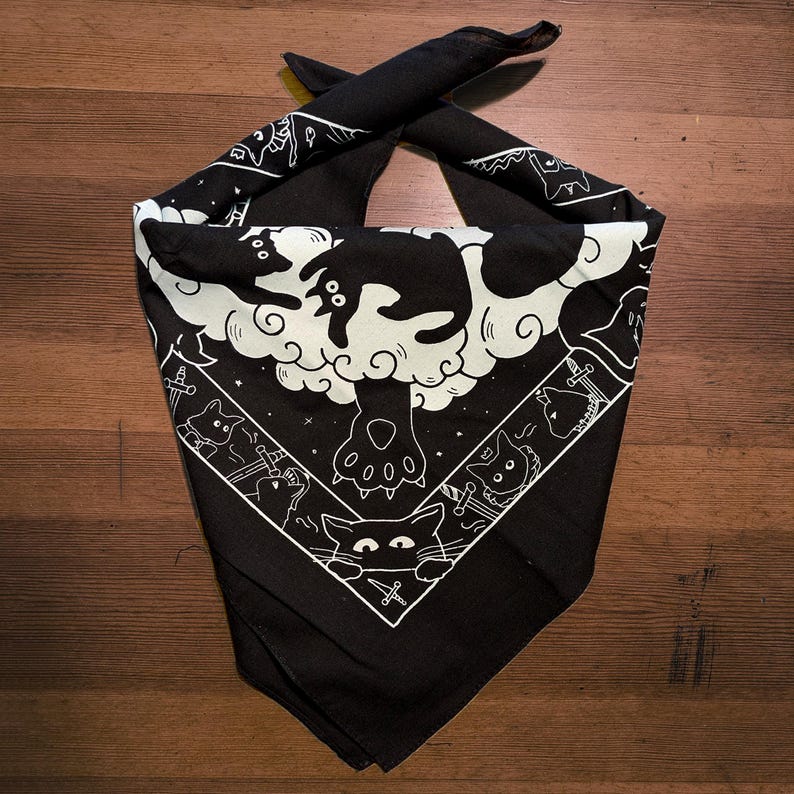 Pañuelo de gato negro de la suerte / Paño de altar de algodón con motivos de brujería / Pañuelo para la cabeza inspirado en el tarot / Regalo pagano hecho a mano para amantes de los gatos imagen 8