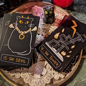 Black Cat Tarot | In de leegte | Kunstenaar gemaakt | Op Rider Waite geïnspireerd kaartspel met 78 kaarten | Cadeau occulte heks afbeelding 1