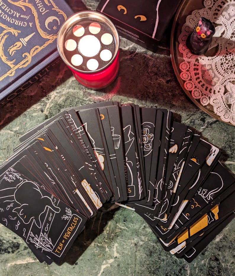 Black Cat Tarot | In de leegte | Kunstenaar gemaakt | Op Rider Waite geïnspireerd kaartspel met 78 kaarten | Cadeau occulte heks afbeelding 4