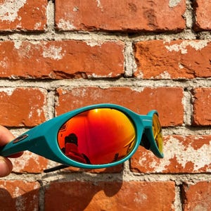 Retro Oakley Eye Jacket Redux Sunglasses Turquoise Frames Ruby Lenses Y2K