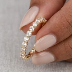 Round Cut Lab Grown Diamond Wedding Band, 14K Solid Gold Stacking Ring, Full Eternity Ring, Anniversary Ring For Women, Travel Wedding Band