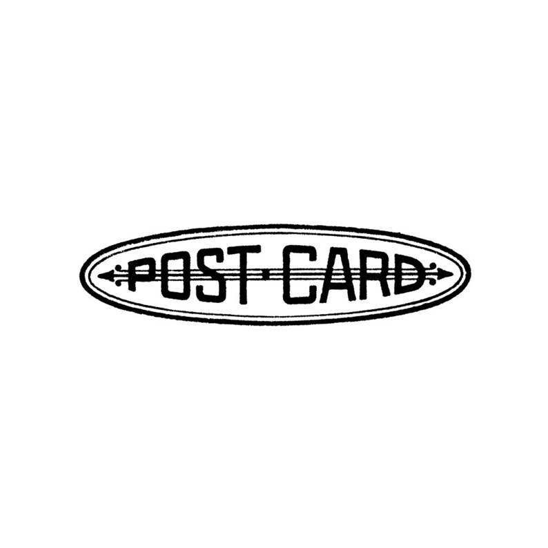 Puede incluir: Ilustraci&oacute;n en blanco y negro de un cartel ovalado con el texto "POST-CARD" en su interior.