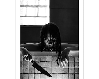 Skräckfotografitryck: Badkarsscen med psykopat, konceptuell konstposter