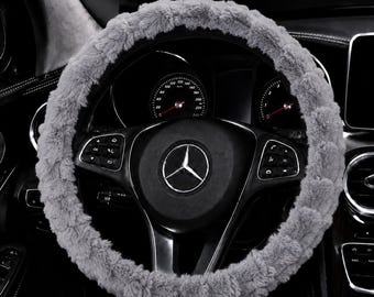 Luxury Soft Grey Rabbit Fur Steering Wheel Cover – 3D Plush Car Wheel Cover, No Inner Ring, Universal Fit 14.5–15 inch, Women's Car Decor