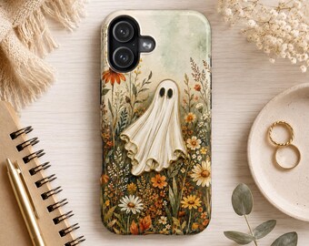 Custodia per telefono con fantasma in un campo di fiori selvatici, custodia vintage con fantasma ad acquerello, stampa botanica di Halloween in stile cottagecore, custodia estetica per iPhone