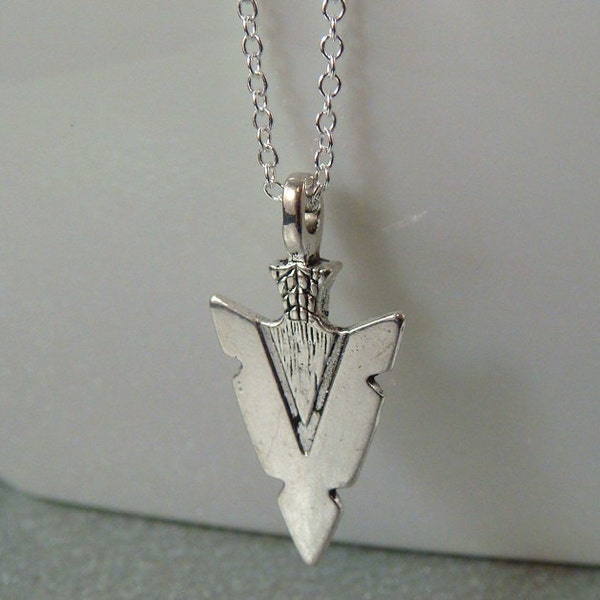 Silver Arrowhead Necklace / Tribal Sterling silver necklace native american indian hippie