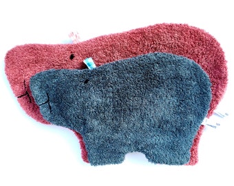 Set of 2: Large and small PAULINCHEN hot water bottles made of organic terry cloth. Great in berry. Small in blue whale gray