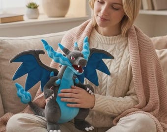 メガリザードンXぬいぐるみ ポケモン風ドラゴンぬいぐるみ ブルーフレイムドラゴンぬいぐるみ アニメゲーマーギフト ブラックドラゴンコレクタブルトイ