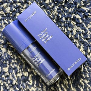 Complejo de péptidos y retinol ageLOC Tru Face