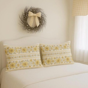 PILLOWCASES, Set of 2, Vintage Yellow Floral Pillowcases, 1970s Cottagecore Bedding, Retro Style