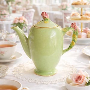 Théière par Royal Winton Grimwades Green Teapot – Poterie artistique anglaise, c. Années 30-1940