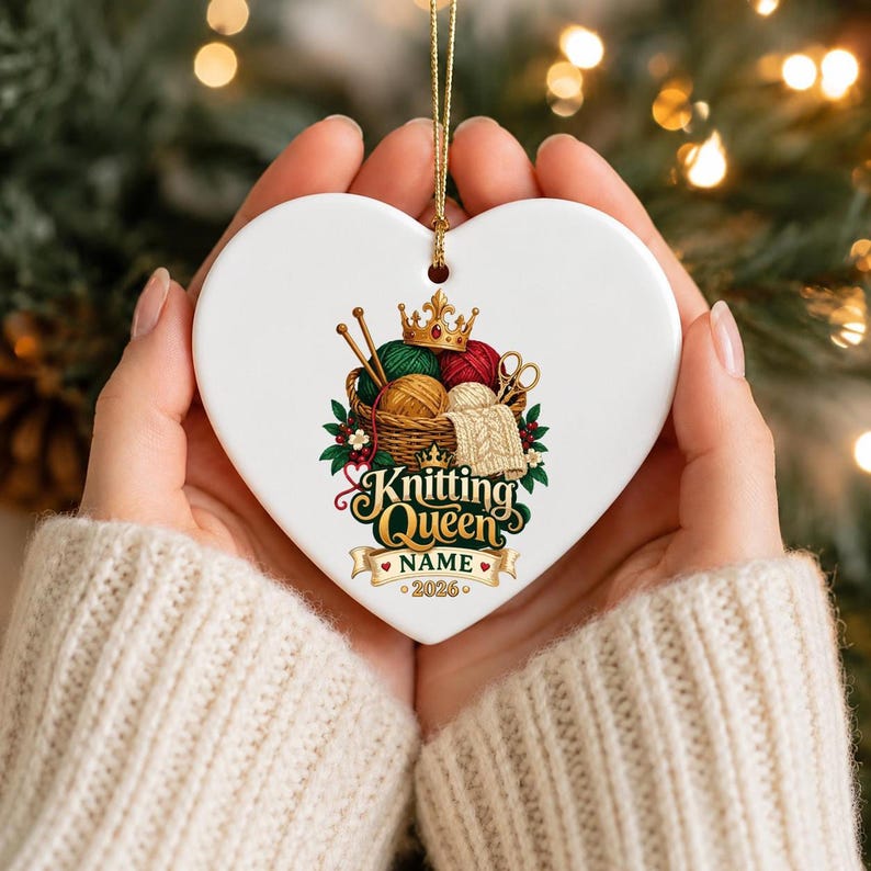 Personalized Knitting Queen Ornament, Custom Knitter Keepsake, 2026 Knit Lover Gift