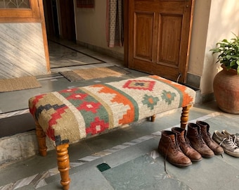 Banco Kilim feito à mão, banco estofado para hall de entrada, banco otomano boho, banco para o pé da cama, banco de madeira estilo fazenda, assento tribal, banco de madeira