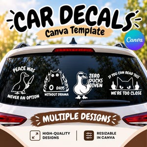 Puede incluir: Un conjunto de calcomanías blancas para coche en una ventana trasera. Los diseños incluyen un pato con un cuchillo, un gato en llamas con el texto 0 DAYS WITHOUT DRAMA, un pato con gafas de sol y un gato con el texto IF YOU CAN READ THIS WE'RE TOO CLOSE.