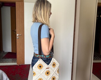 Crochet Sunflower Tote Bag, Handmade Cotton Granny Square Bag,Lined Shoulder Bag with Zipper & Inner Pockets,crossbody,cream,brown,yellow