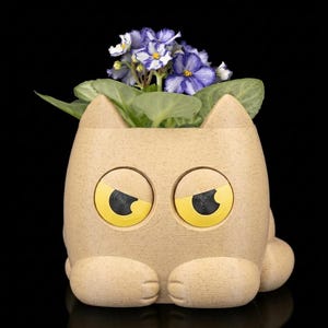 Grumpy Cat Planter, 3D Printed Kitty Succulent Pot, Minimalist Desk Decor Beige