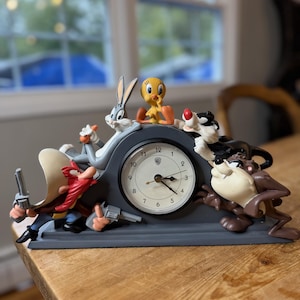 Sylvester and Tweety Clock - Etsy