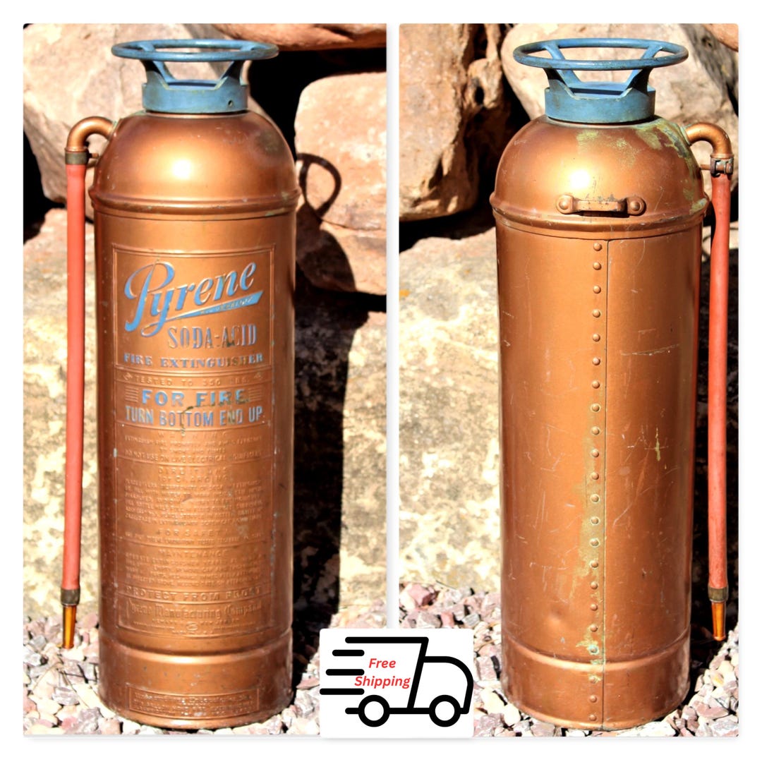 z*s様 真鍮製Pyrene社 消火器 キャニスター型 il_1080xN.7481619727_40z6.jpg