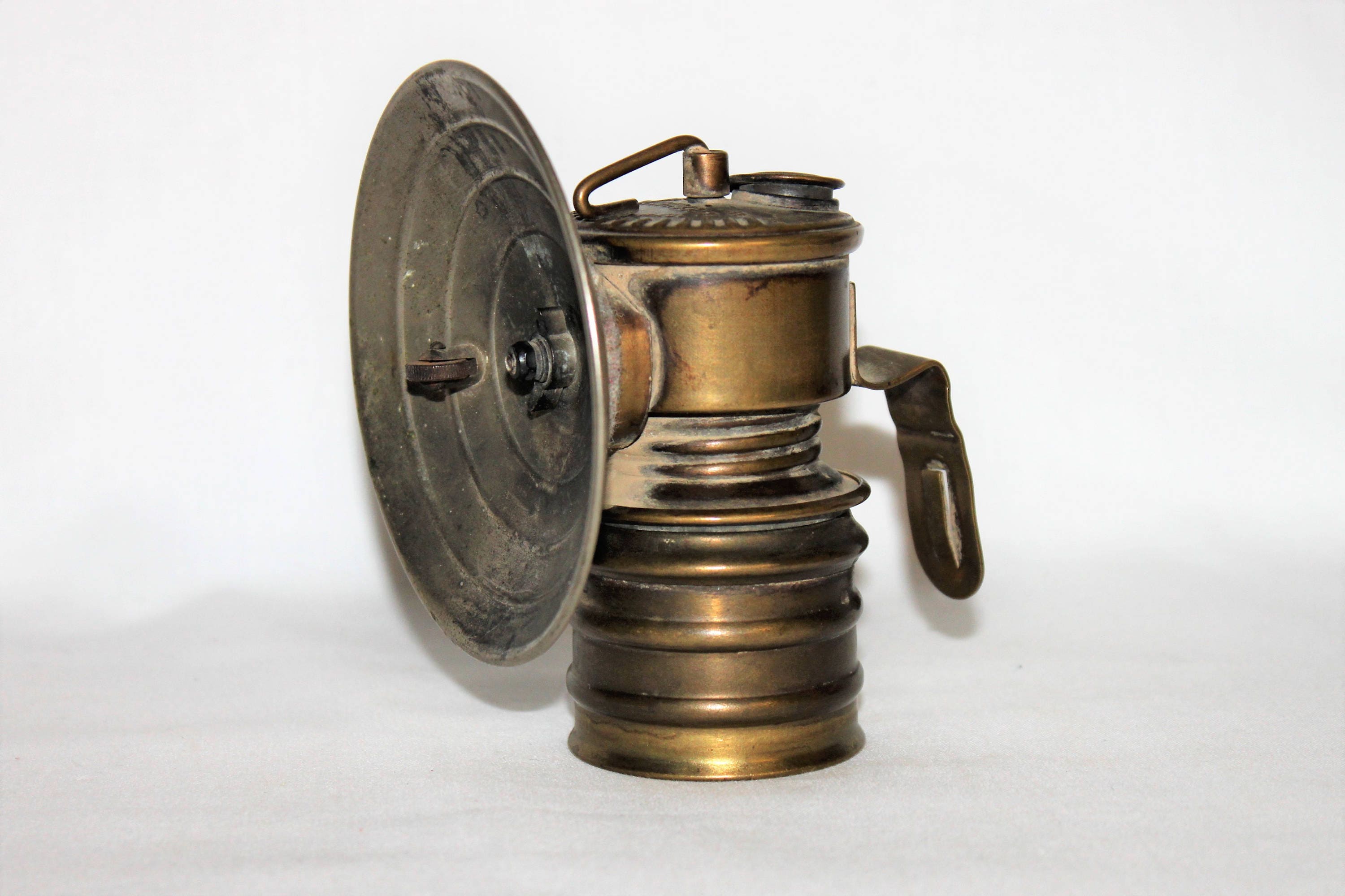 Antique 1920s British Premier Carbide Miner's Lamp, Brass Mining Artifact –  Premier Carbide Miner's Headlamp Torch with Chrome Reflector