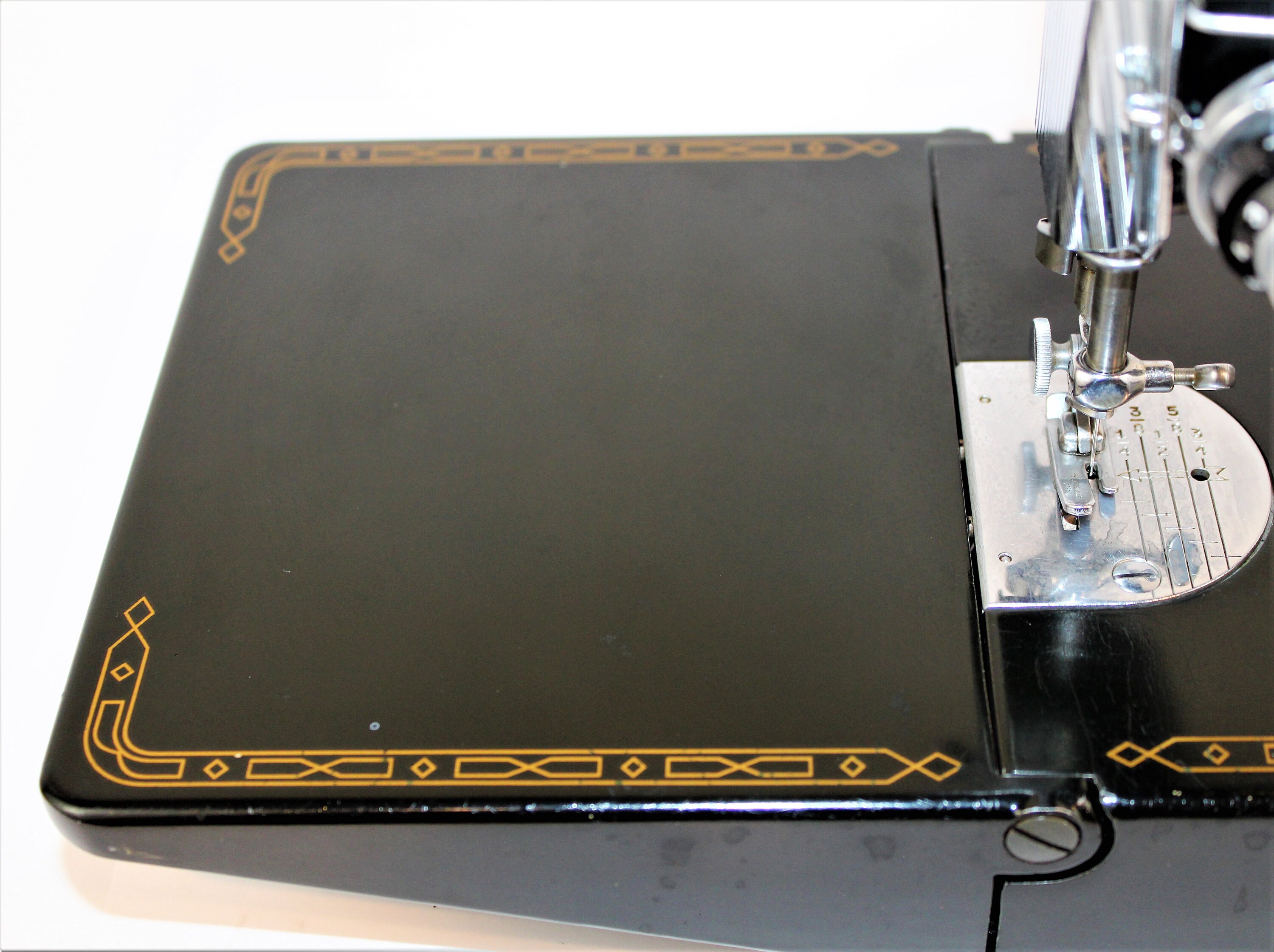 1955 Singer 221 Featherweight Sewing Machine, Cleaned and Serviced