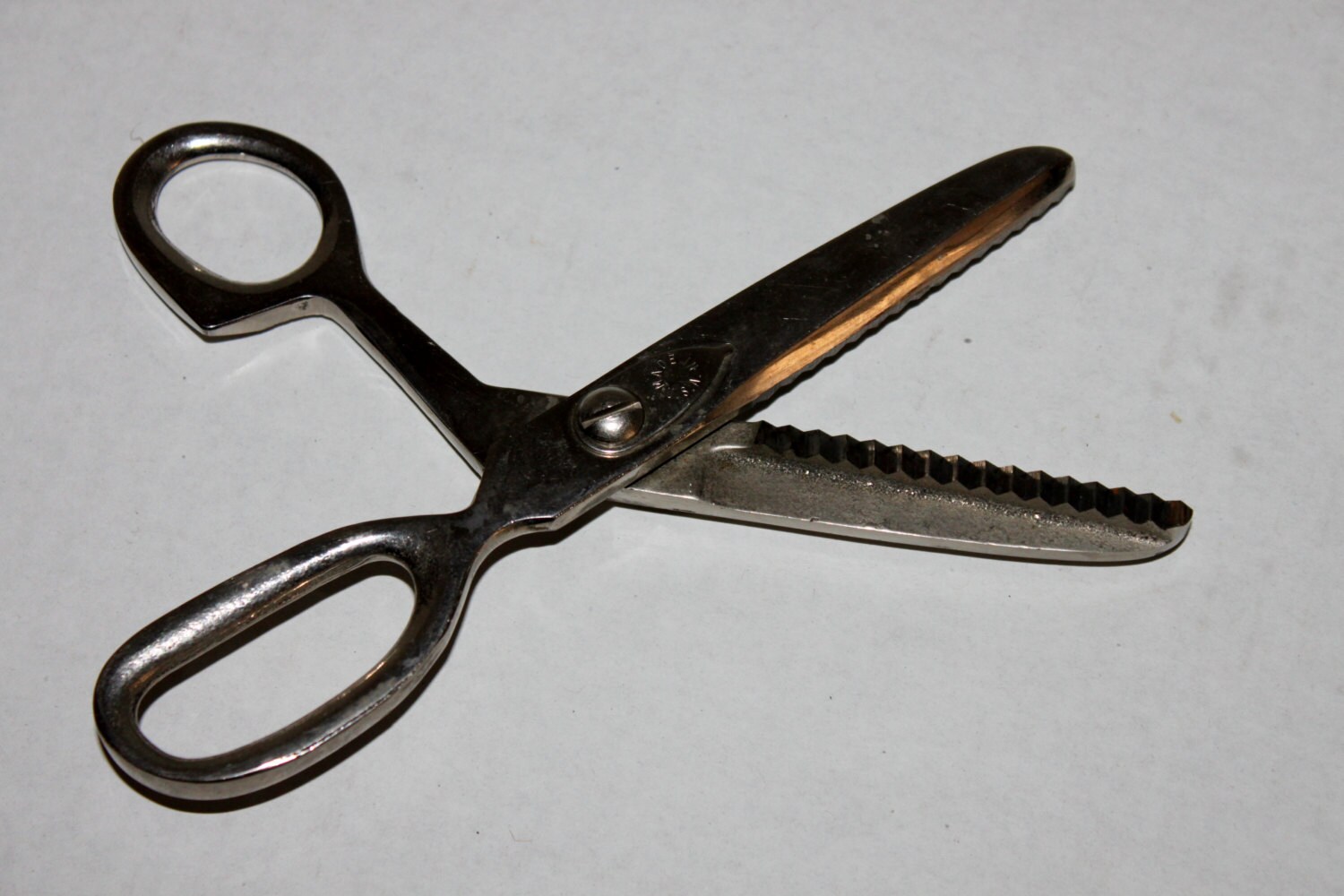 Vintage Pinking Shears, CalTep 7 3/4” Shears