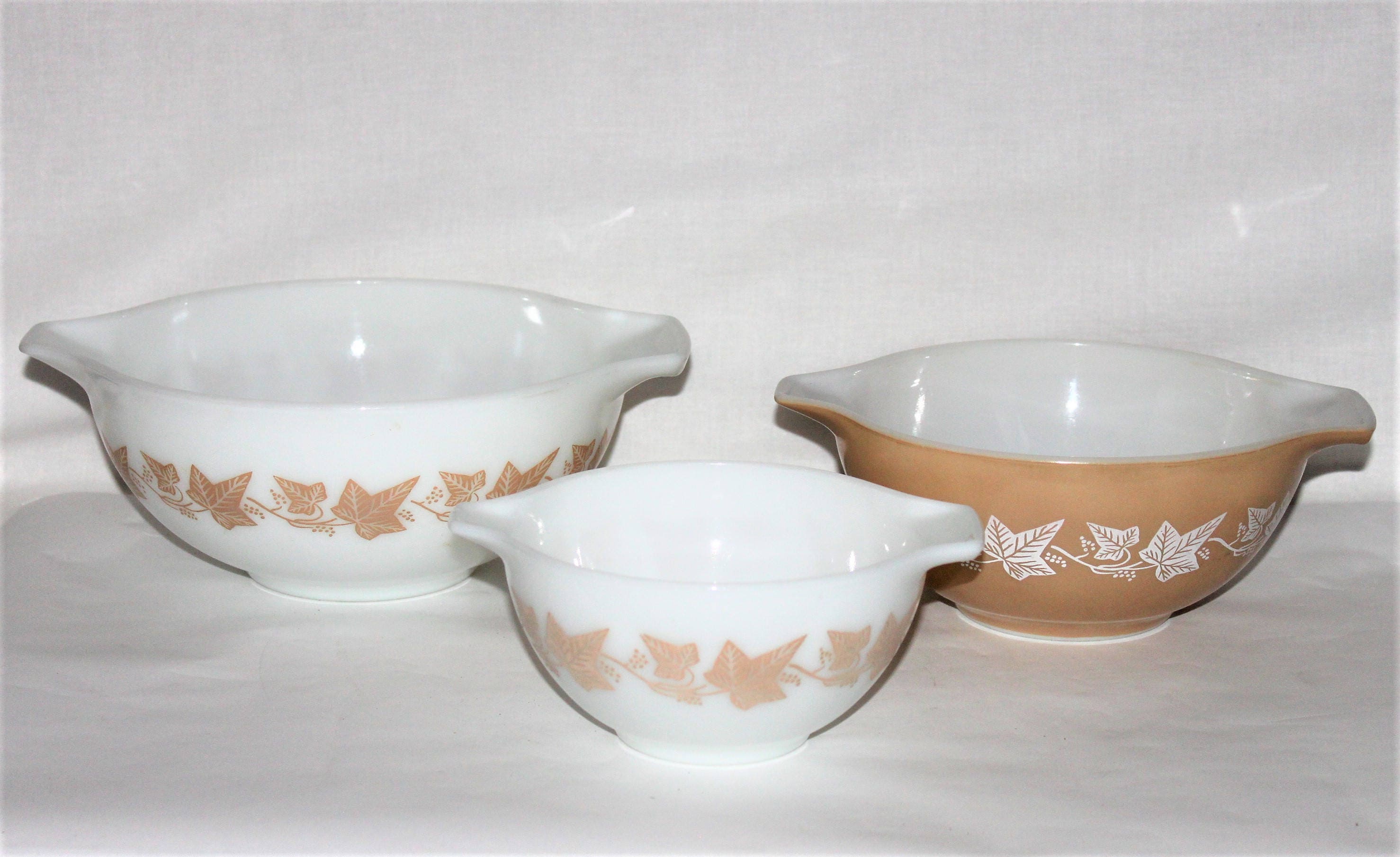 Vintage 1960s Pyrex Mixing Bowl Set Sandalwood Ivy Pattern, Mixing Bowls