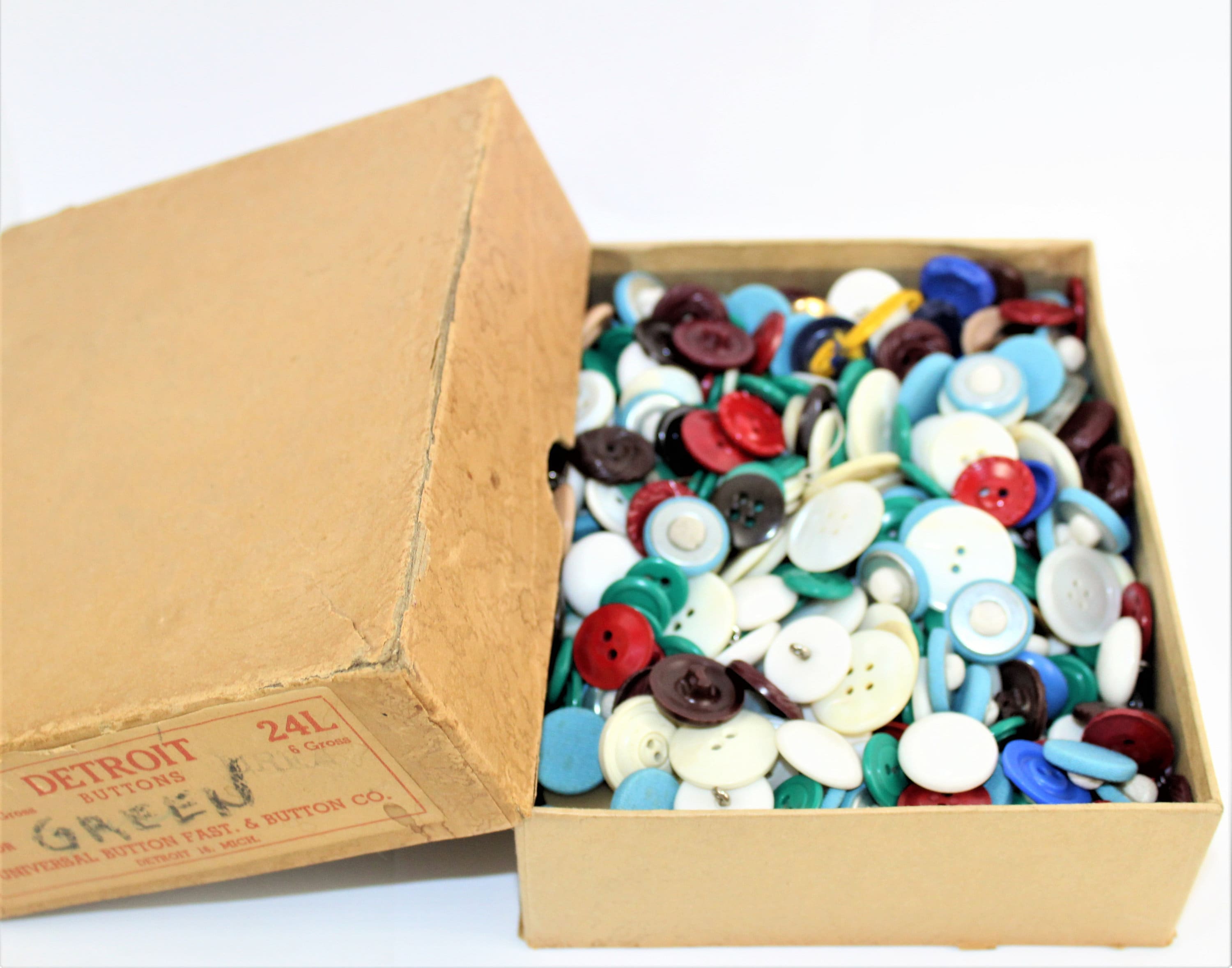 Vintage Mixed Lot of 1/2 to 3/4” Buttons in a Universal Button Fast & Button Co Box, Housedress