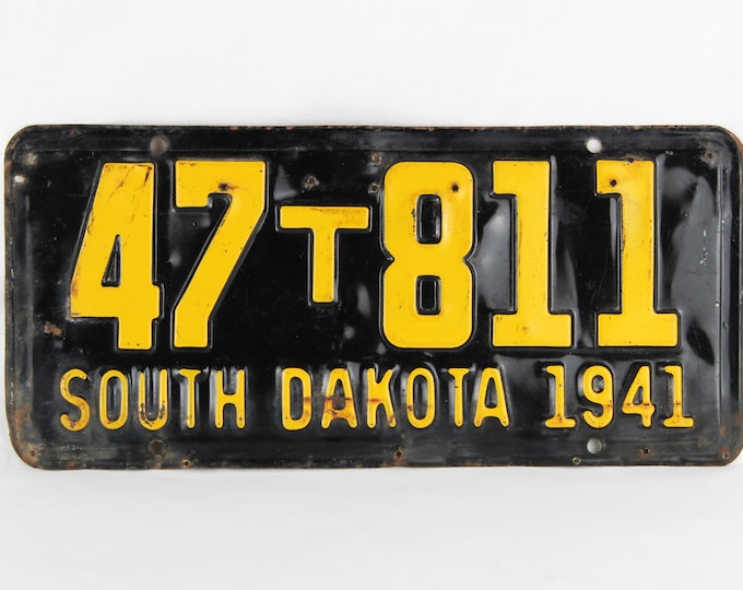 1941 South Dakota License Plate, McPherson County SD, City of Leola SD