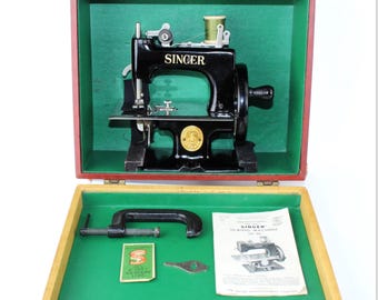 Antique 1899, Willcox and Gibbs Sewing Machine With Case - Etsy