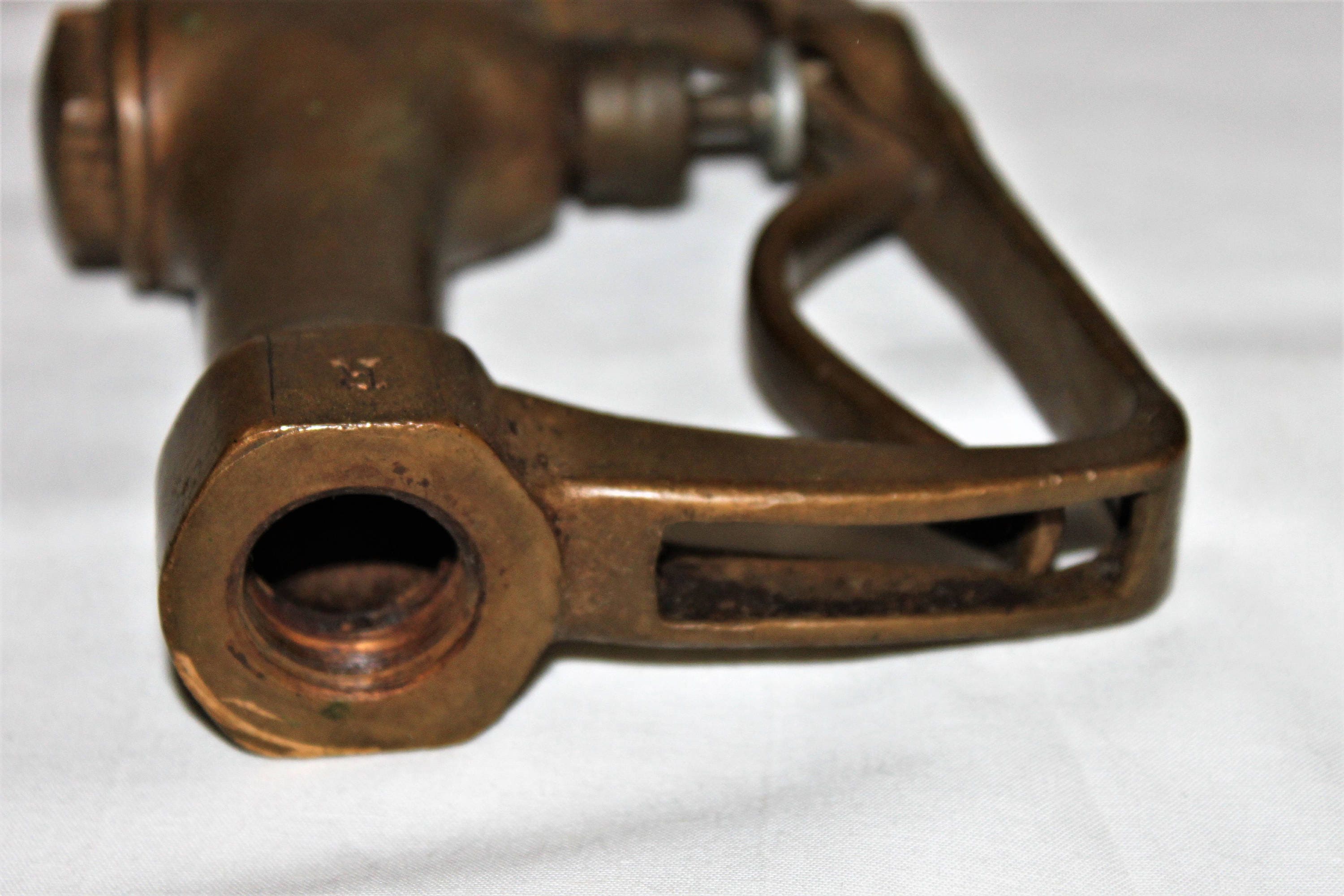 1940s Buckeye Brass Gas Pump Nozzle FIG. 800-B