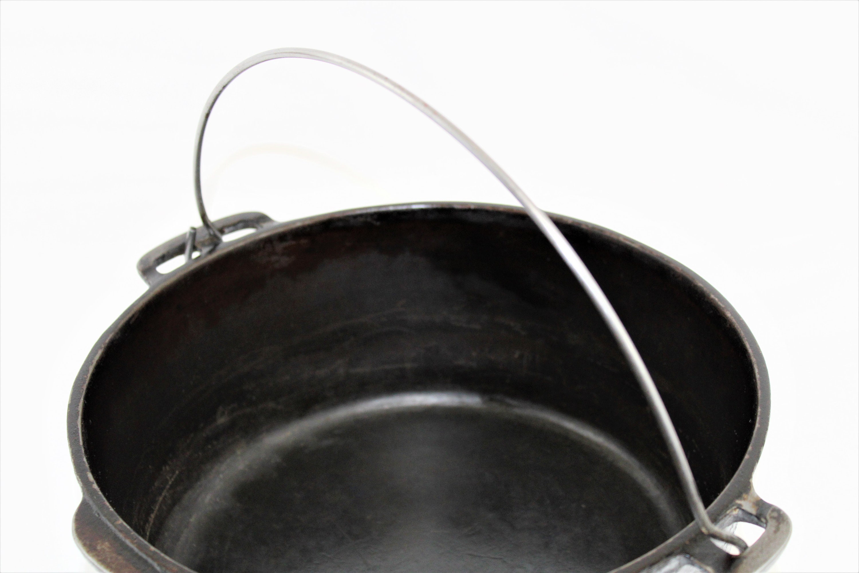 Vintage Wagner Ware Cast Iron 5 quart Boiling Pot / Soup Kettle 1268C