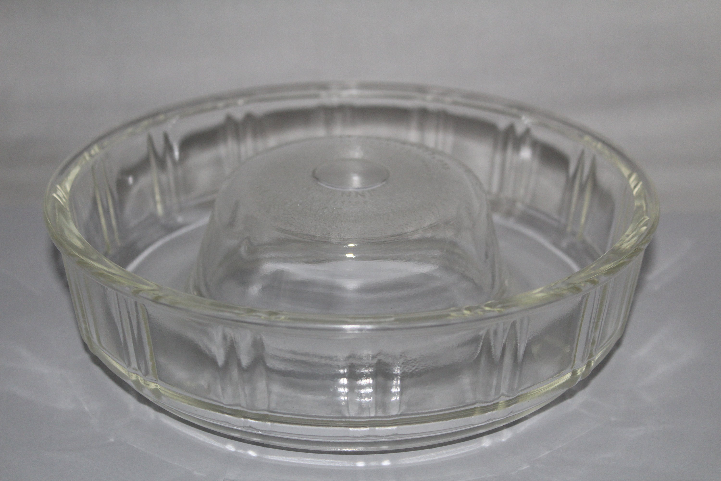Glasbake Queen Anne Glass Bundt Cake Pan - Old Time Glass
