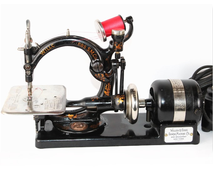 Antique 1900 Willcox and Gibbs Sewing Machine