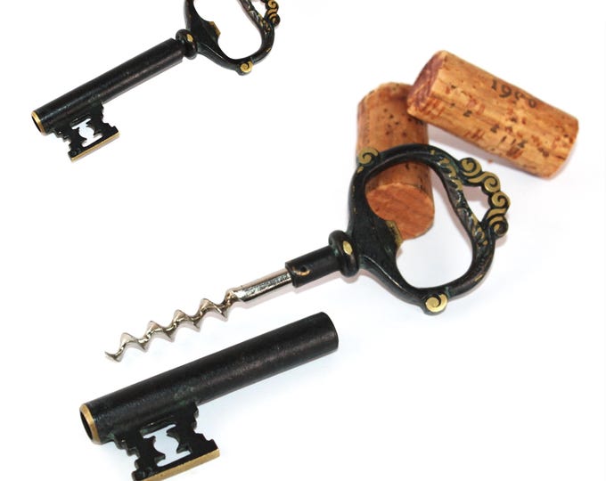 Vintage Italian Brass Key Corkscrew: Elegant Mid-Century Wine Bottle Opener for Collectors & Enthusiasts