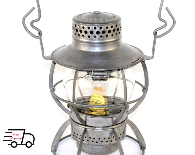 Vintage Northern Pacific Railroad Lantern, Railroad Memorabilia