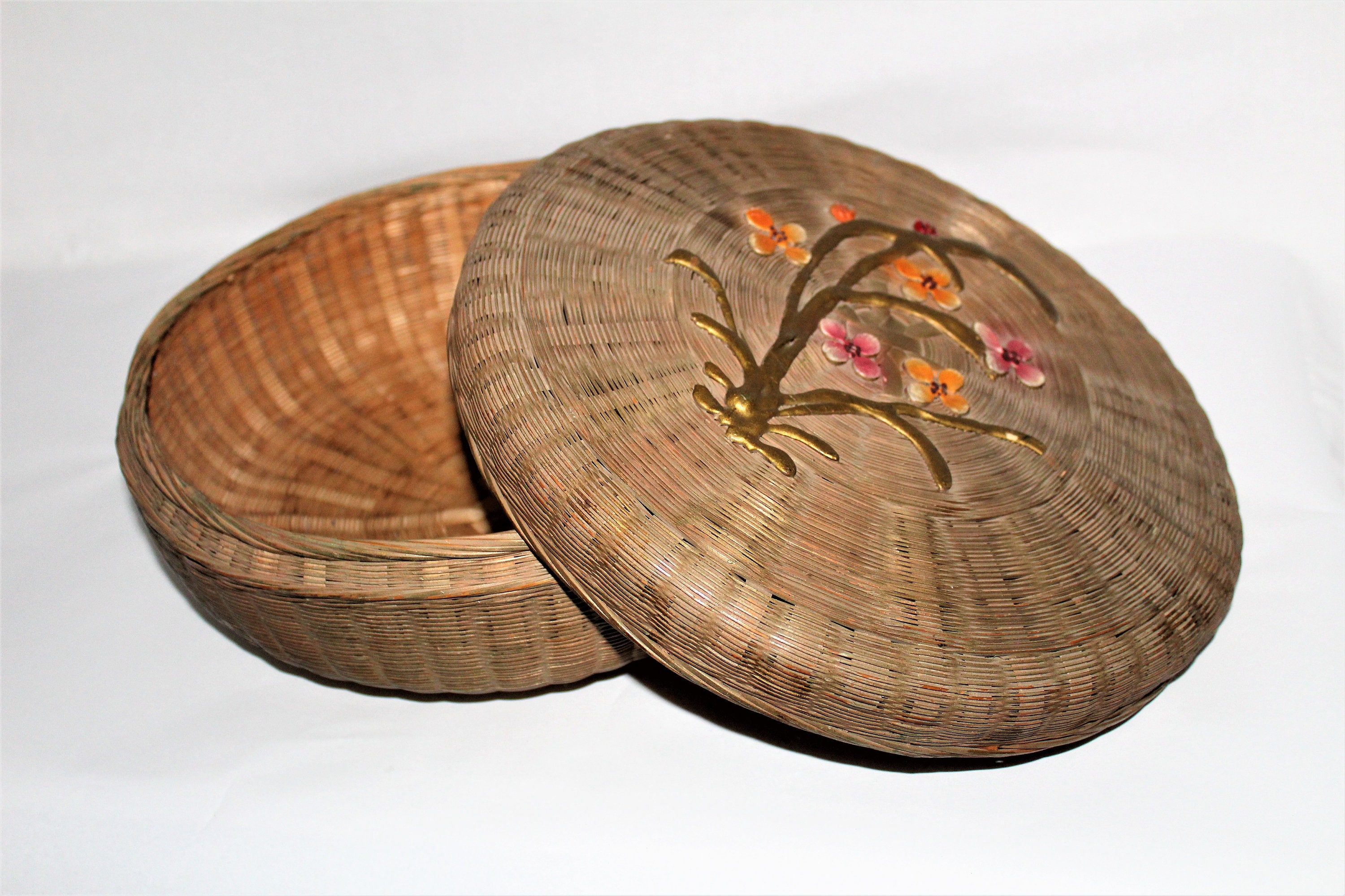 Rare 1920s Chinese Tea or Sewing Basket with Gesso / Barbola Work on Lid