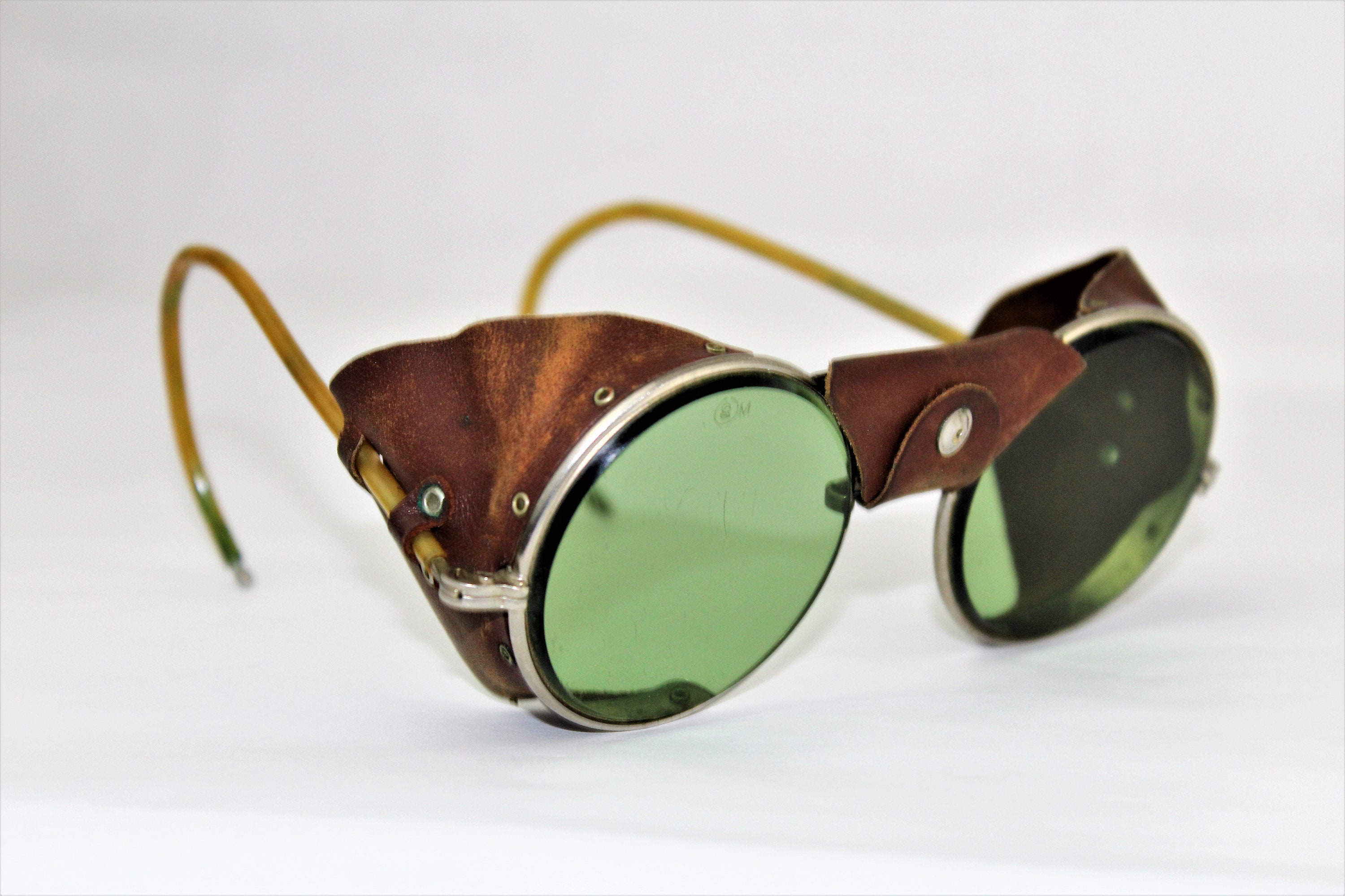 Antique Pair of American Optical Aviator / Motorcycle Safety Antique Pair of American Optical Aviator / Motorcycle Safety