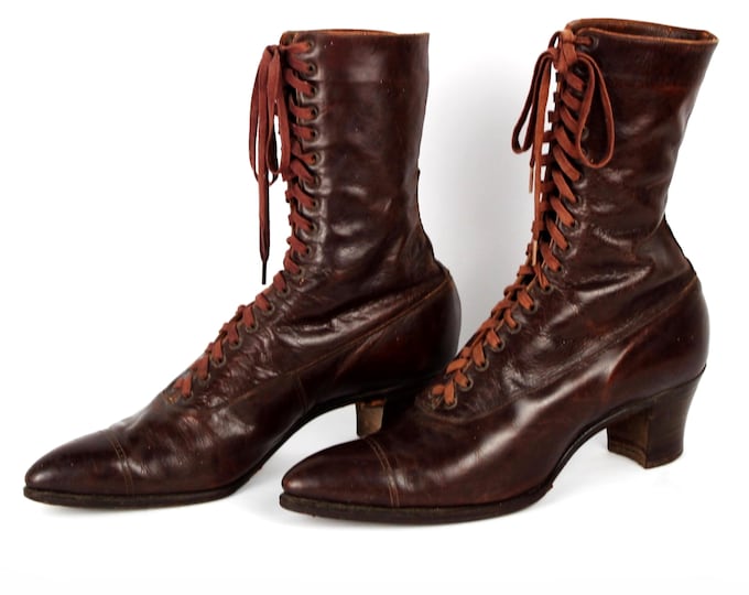 Antique Victorian Women’s Brown Leather High Top Lace Up Boots