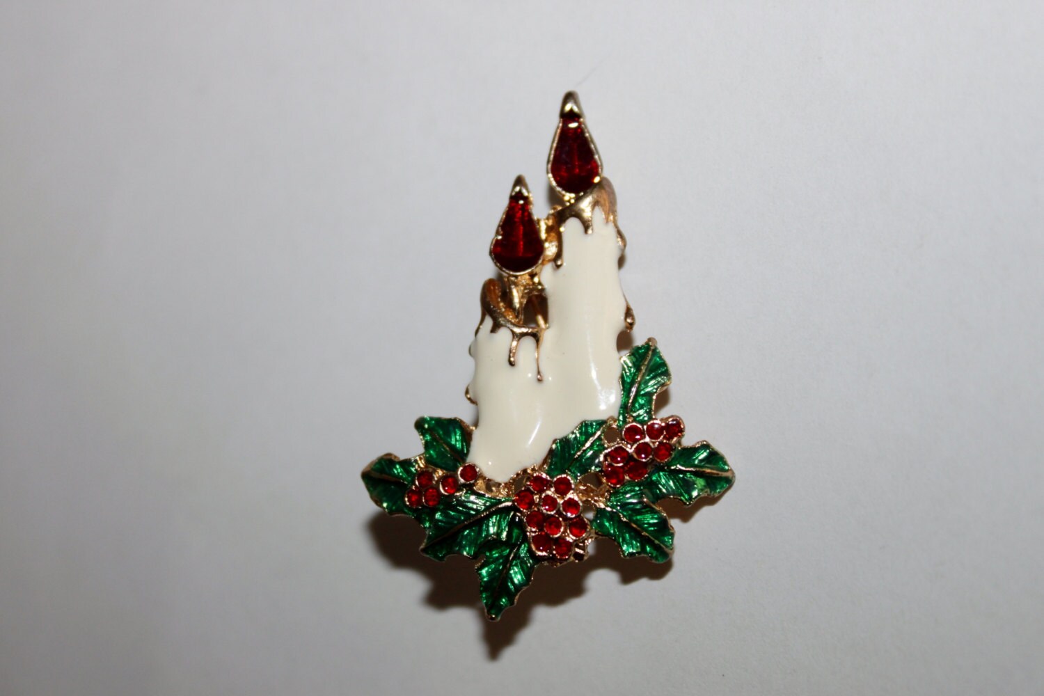 Vintage Christmas Brooch, Christmas Candle Brooch, Enamel Pin