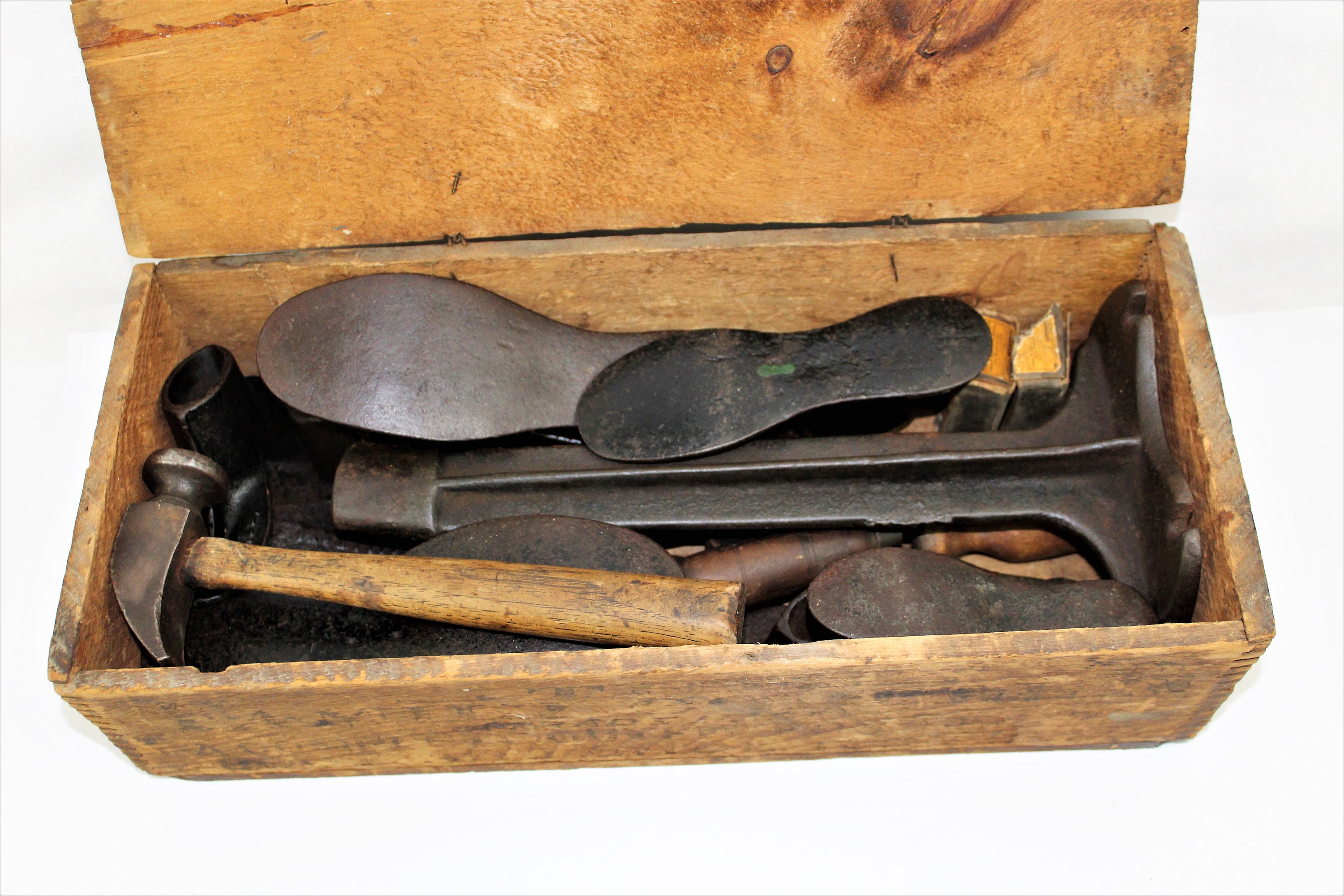 Antique Shoe Repair, Cobbler Repairing Kit, Shoe Anvil, Antique Cobbler  Anvil