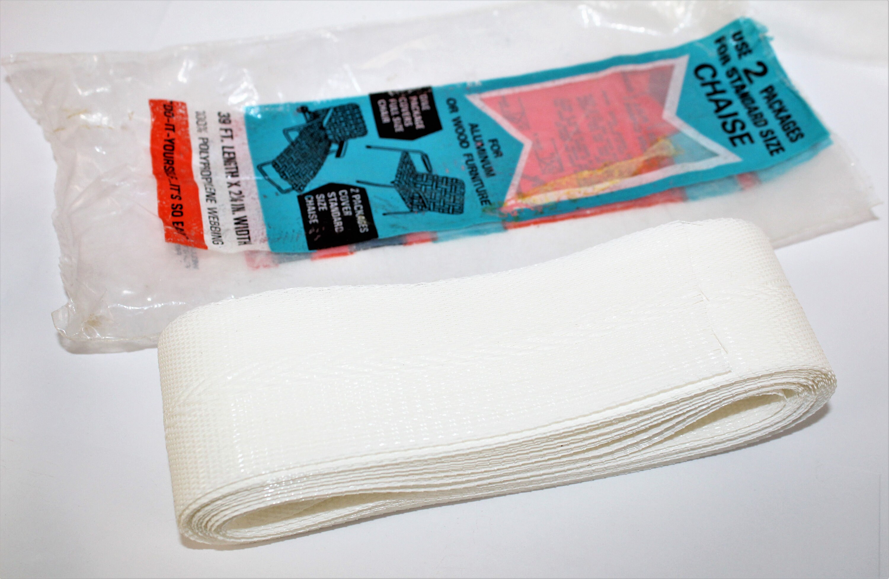 Vintage 1960s Vinyl Lawn Chair bing, Re Kit