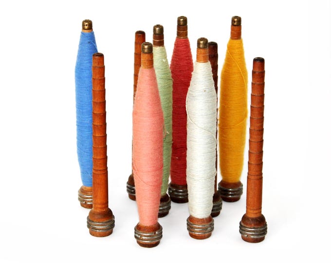 Antique Wooden Shuttle Bobbins, Weaving Spools, Quill Bobbins