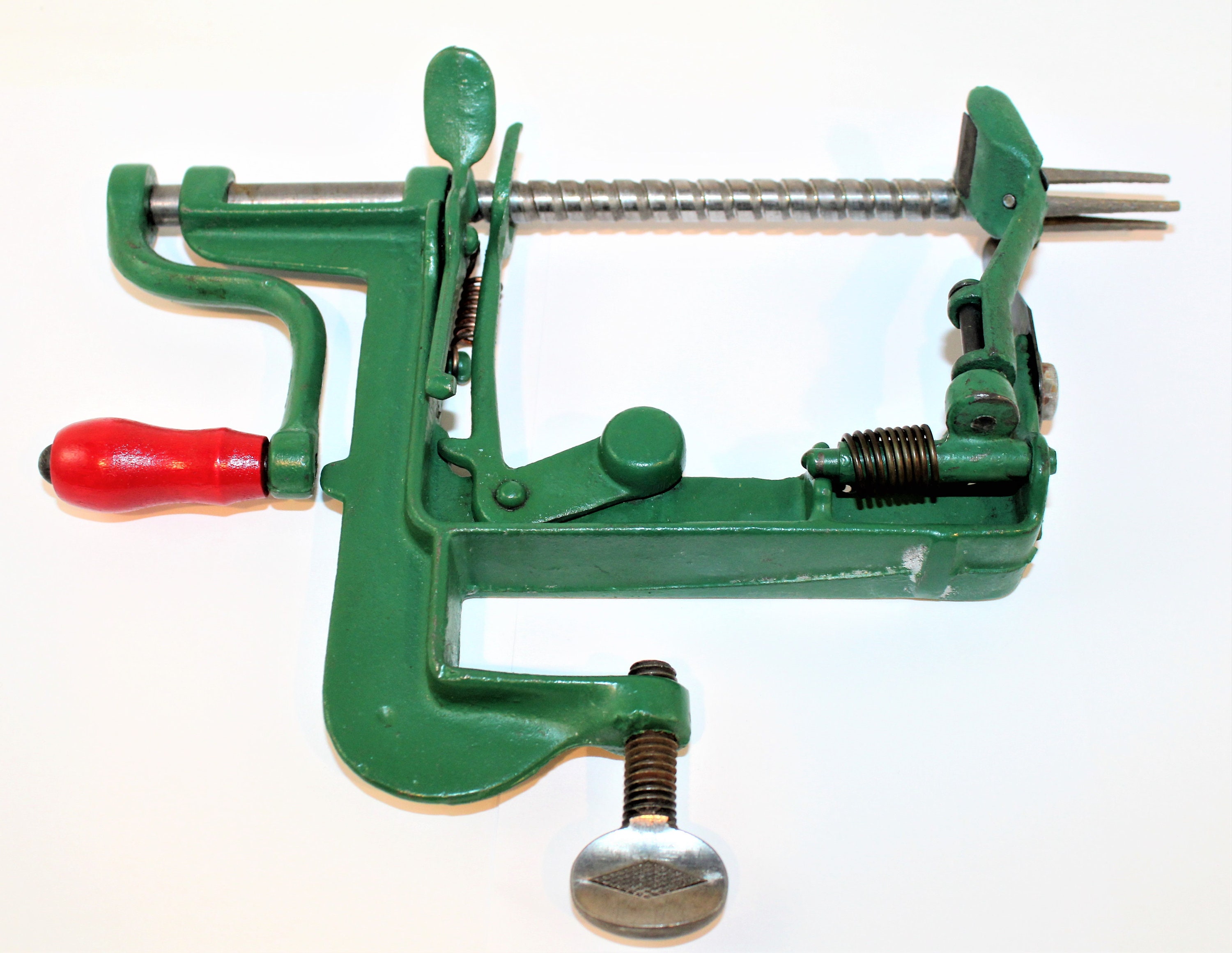 Laura's Last Ditch Vintage Kitchenwares: Which Apple Peeler Should