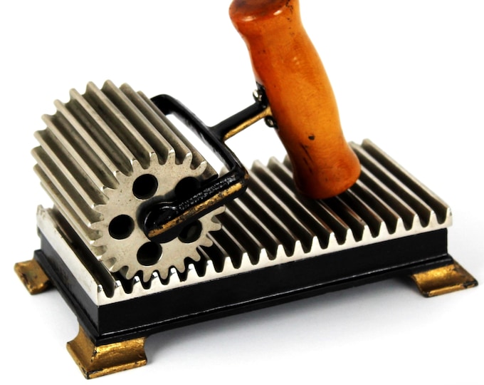 Antique 1880 American Fluting Iron: Antique Pleating Tool for Dressmaking and Seamstress Crafts