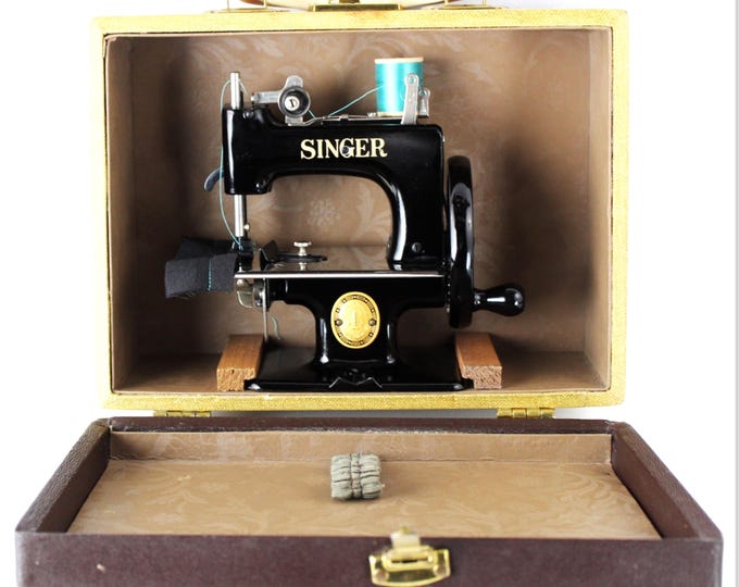 Vintage 1950s Singer Sewhandy Sewing Machine Model #20, with Carrying Case